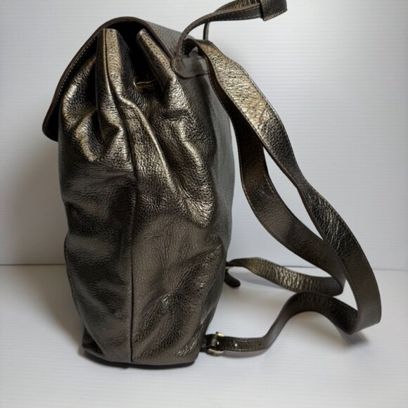 Alberto Di Canio Soft Metallic Black Leather Backpack With Gold Accent Hardware main image 4